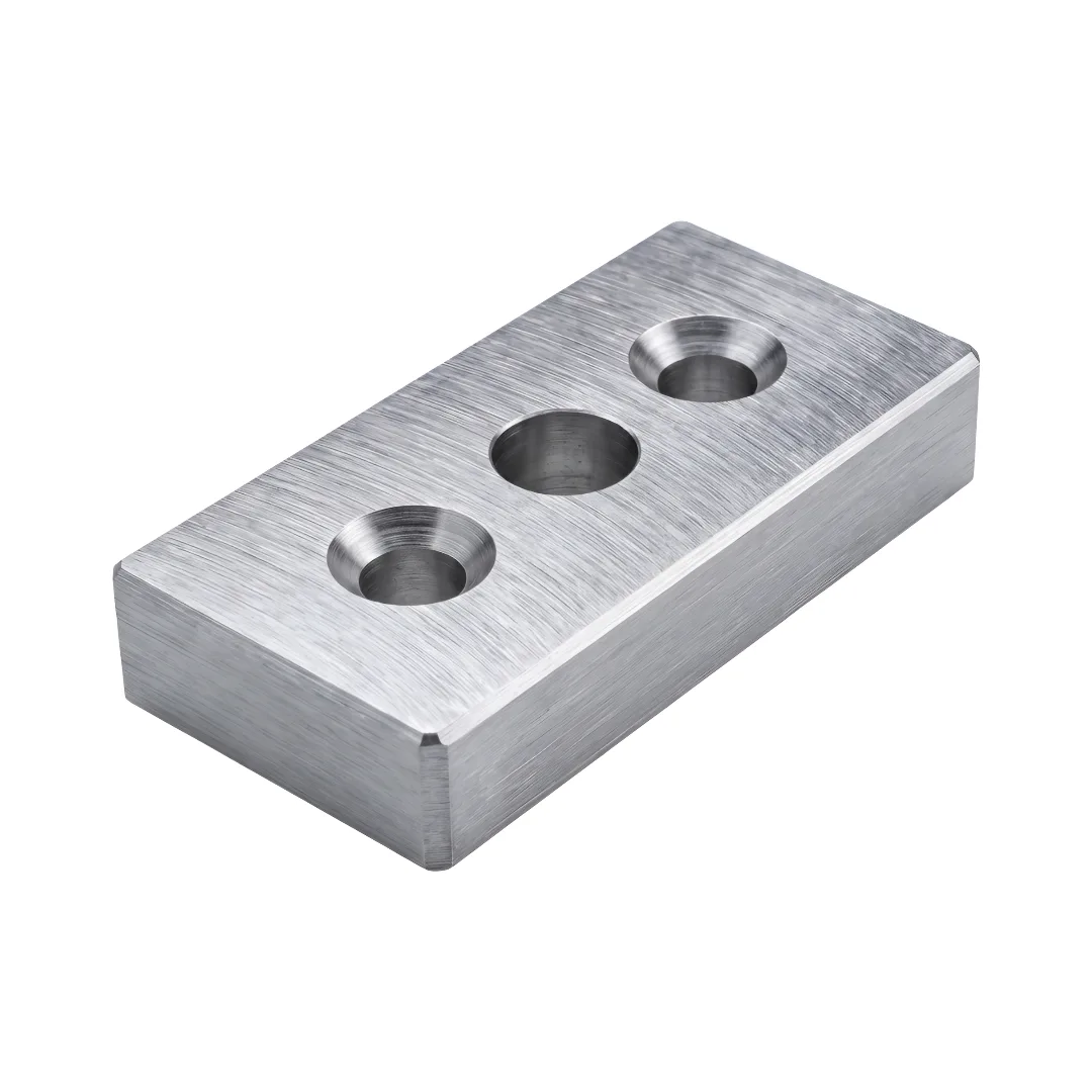 Placa Roscada Retangular | Para Pé Nivelador e Rodízio | Forseti